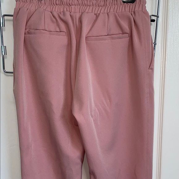 Pink pants - Picture 2 of 2